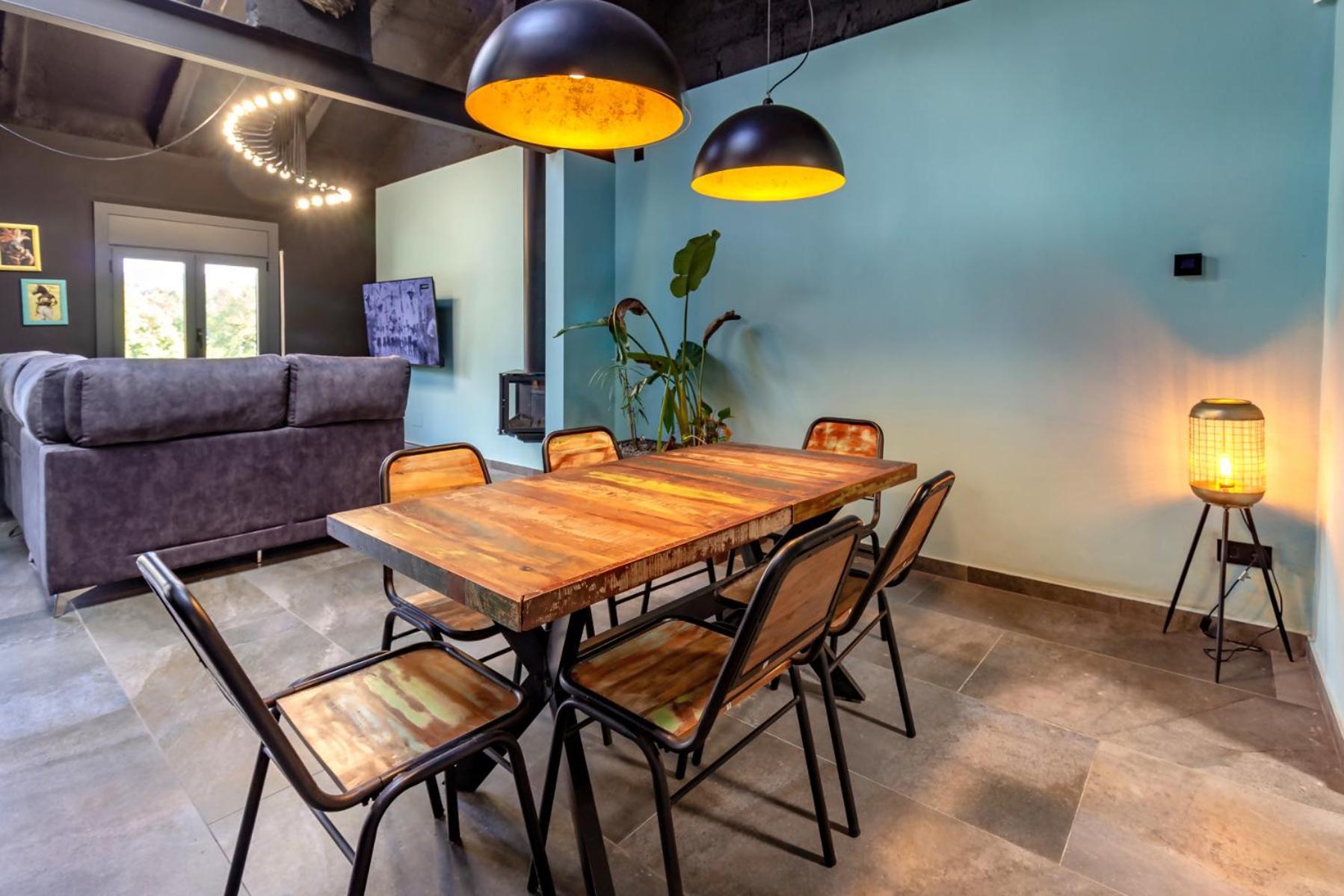 Black House Sorprendente Casa Estilo Industrial 奥洛特 外观 照片