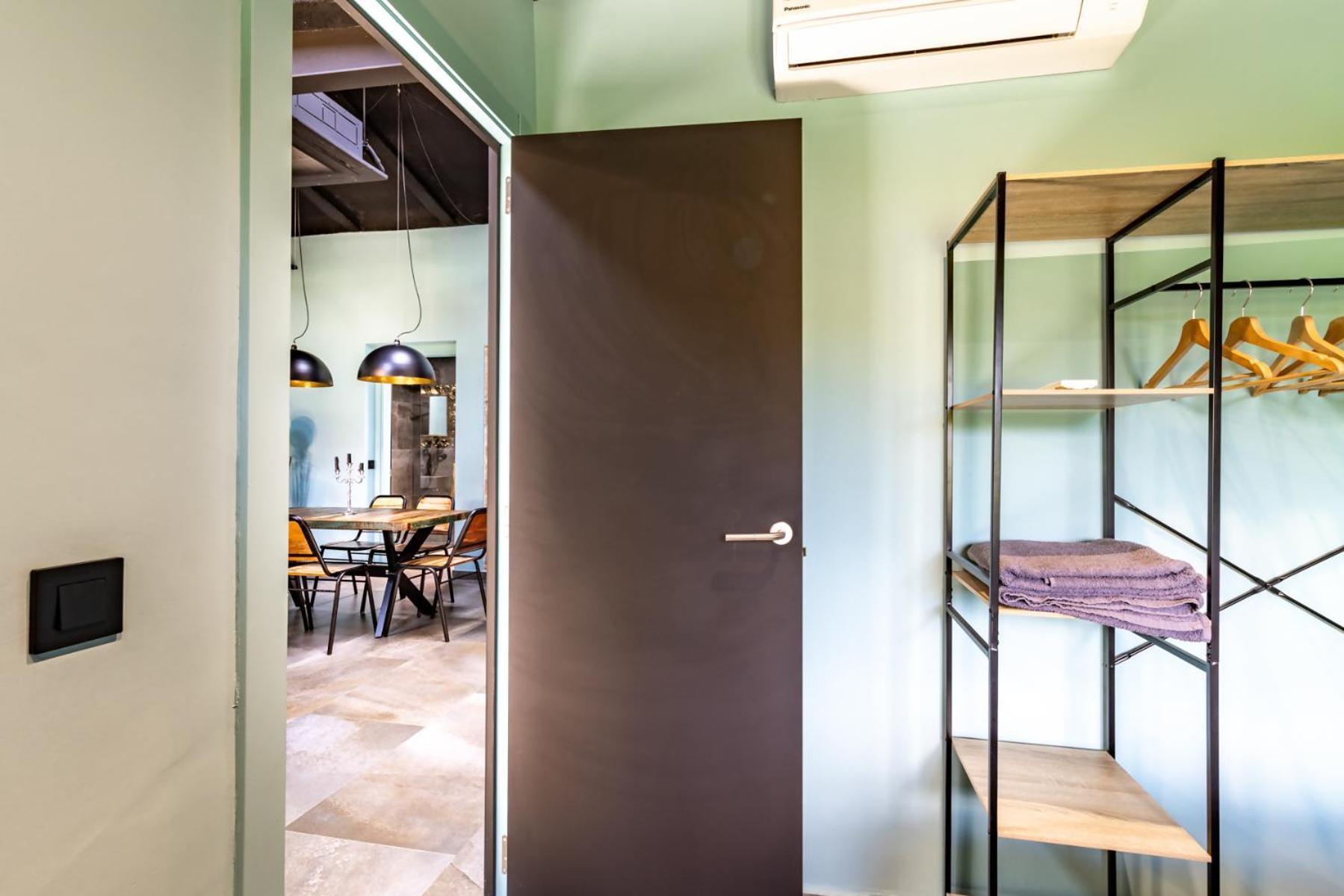 Black House Sorprendente Casa Estilo Industrial 奥洛特 外观 照片