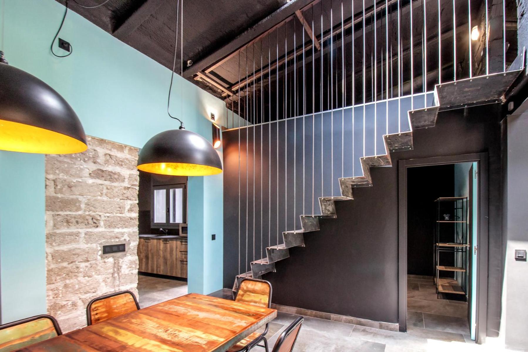 Black House Sorprendente Casa Estilo Industrial 奥洛特 外观 照片